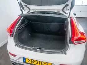 Volvo V40 (2018) thumbnail 13