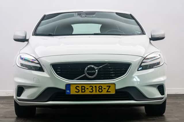 Volvo V40 (2018) thumbnail 16