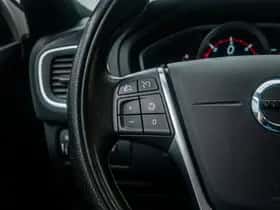 Volvo V40 (2018) thumbnail 24