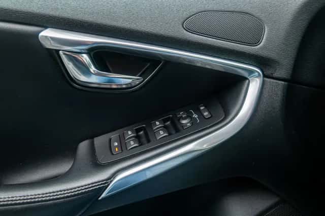 Volvo V40 (2018) thumbnail 27