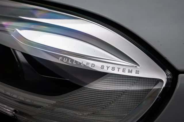Volvo V40 (2018) thumbnail 30