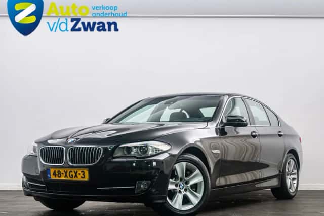 BMW 5-Serie (2012) thumbnail 2