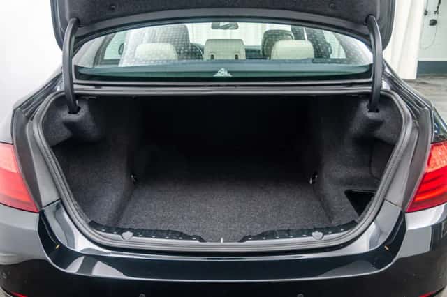 BMW 5-Serie (2012) thumbnail 13