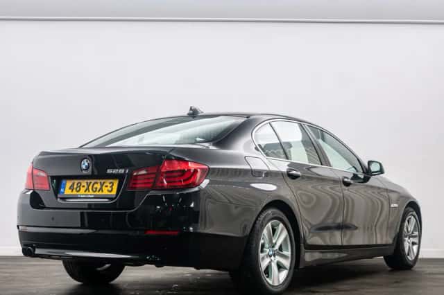 BMW 5-Serie (2012) thumbnail 4