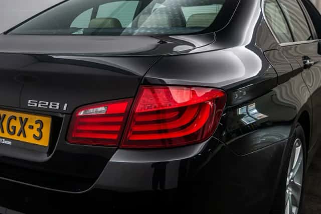 BMW 5-Serie (2012) thumbnail 34