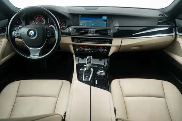BMW 5-Serie (2012) thumbnail 6