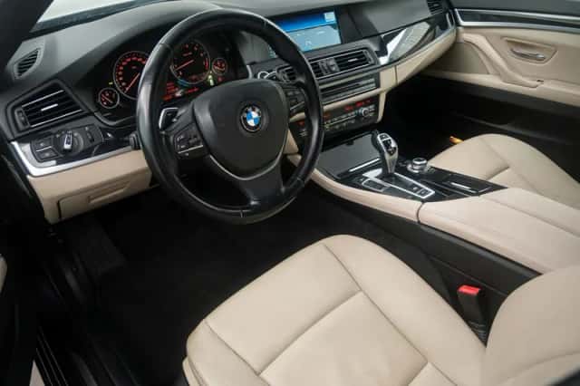 BMW 5-Serie (2012) thumbnail 8