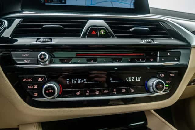 BMW 5-Serie (2017) thumbnail 25