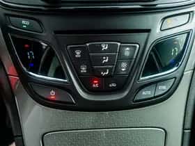 Opel Insignia (2014) thumbnail 24