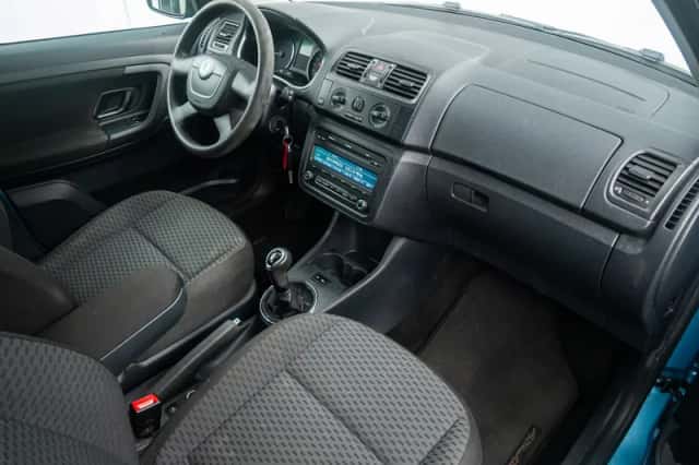 Škoda Roomster (2012) thumbnail 9