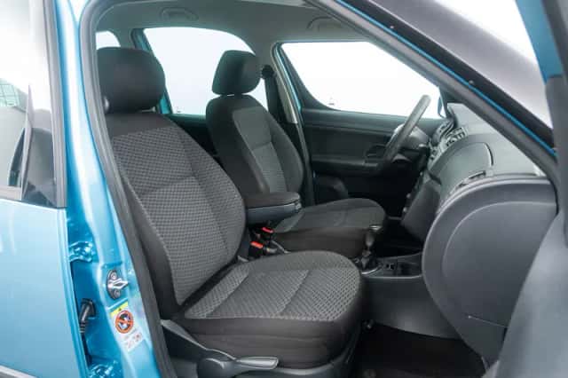 Škoda Roomster (2012) thumbnail 10