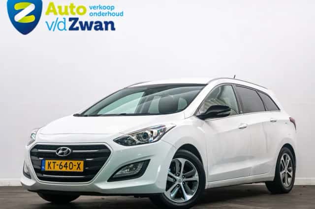 Hyundai i30 (2015) thumbnail 2