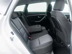 Hyundai i30 (2015) thumbnail 11