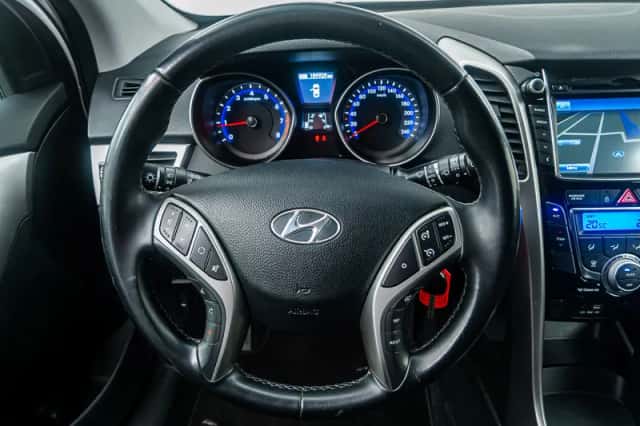 Hyundai i30 (2015) thumbnail 18