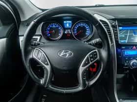 Hyundai i30 (2015) thumbnail 18