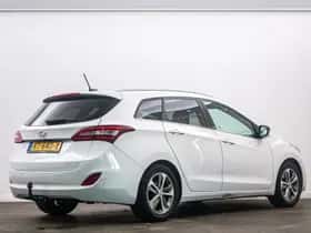 Hyundai i30 (2015) thumbnail 4