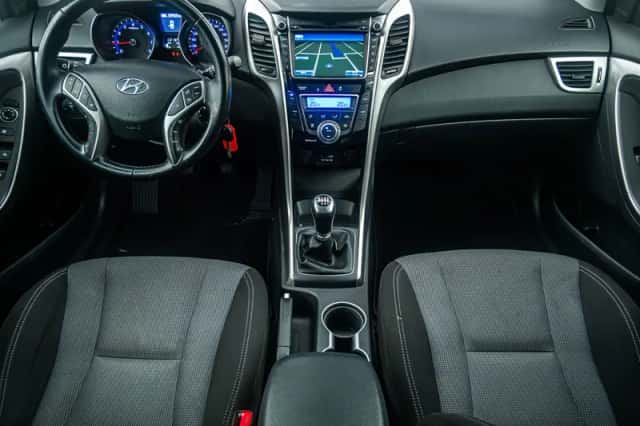 Hyundai i30 (2015) thumbnail 6