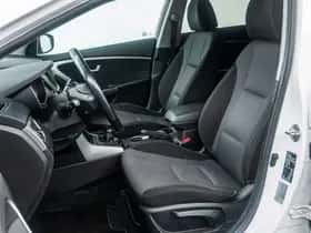 Hyundai i30 (2015) thumbnail 7