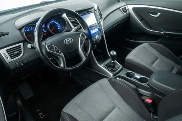Hyundai i30 (2015) thumbnail 8