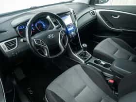 Hyundai i30 (2015) thumbnail 8