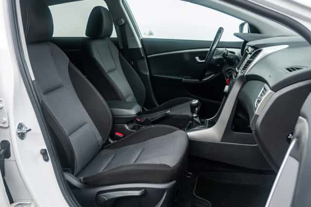 Hyundai i30 (2015) thumbnail 10