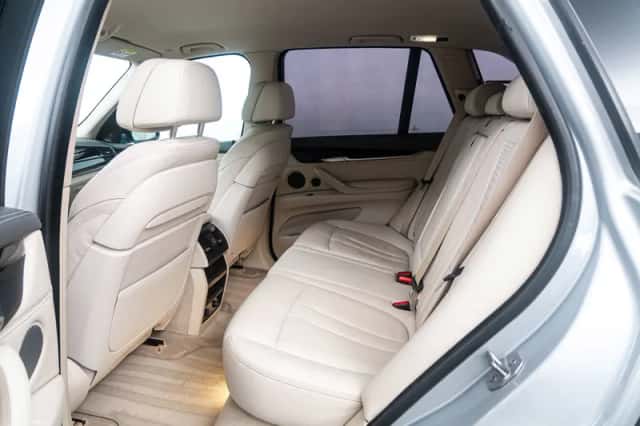 BMW X5 (2016) thumbnail 12