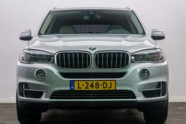 BMW X5 (2016) thumbnail 14