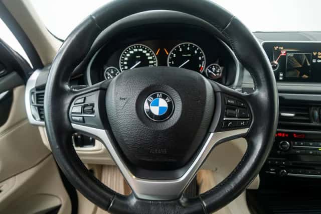 BMW X5 (2016) thumbnail 18