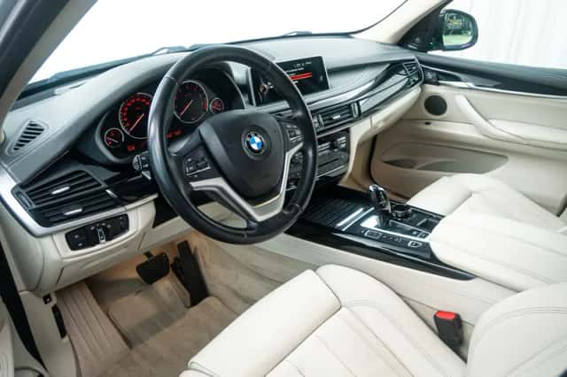BMW X5 (2016) thumbnail 8