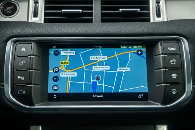 Land Rover Range Rover Evoque (2016) thumbnail 24