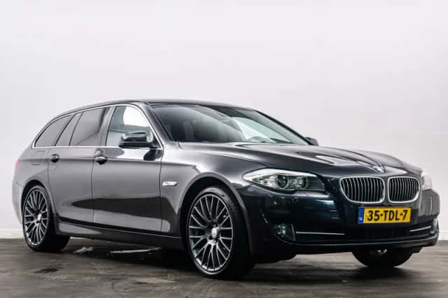 BMW 5-Serie (2012) thumbnail 3