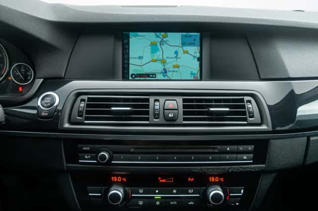 BMW 5-Serie (2012) thumbnail 21