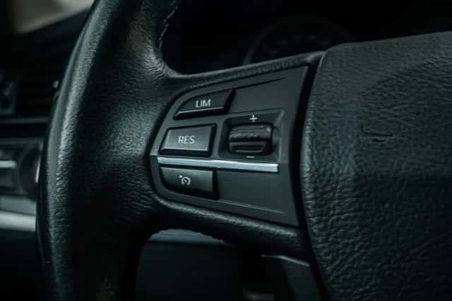 BMW 5-Serie (2012) thumbnail 28