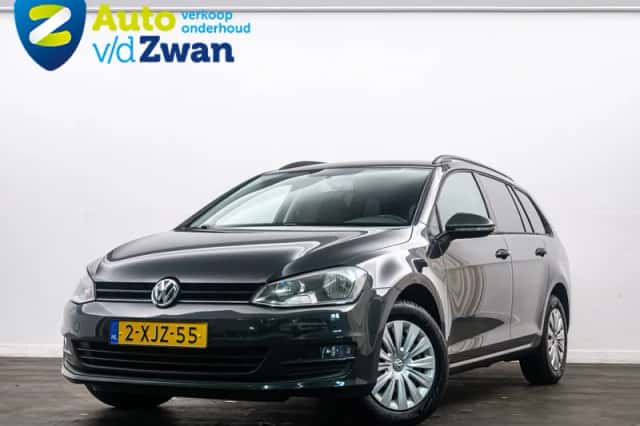 Volkswagen Golf (2014) thumbnail 2