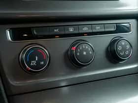 Volkswagen Golf (2014) thumbnail 23