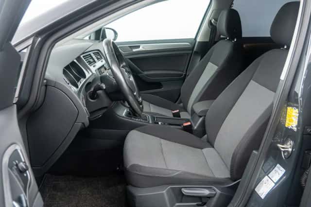 Volkswagen Golf (2014) thumbnail 7