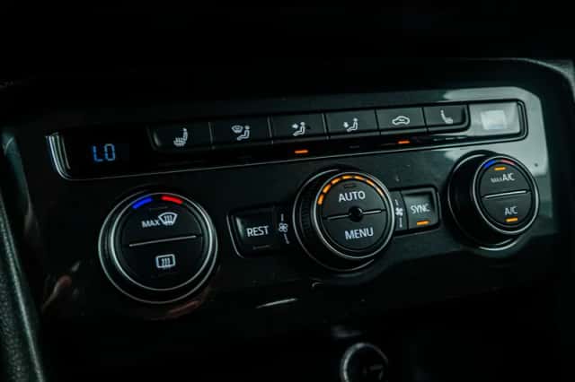 Volkswagen Tiguan (2017) thumbnail 21