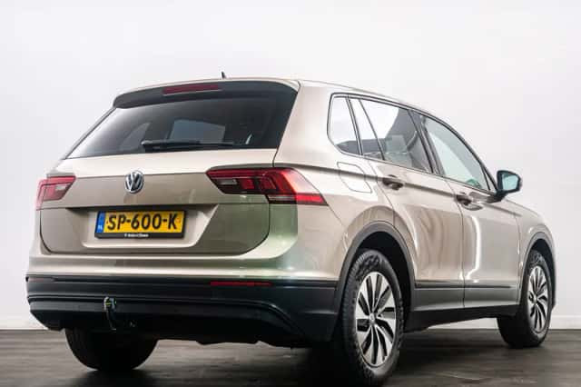 Volkswagen Tiguan (2017) thumbnail 4