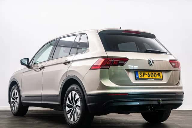 Volkswagen Tiguan (2017) thumbnail 5