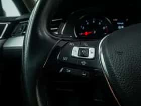 Volkswagen Passat (2018) thumbnail 18
