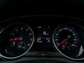 Volkswagen Passat (2018) thumbnail 34