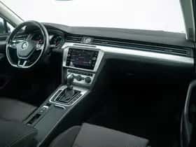 Volkswagen Passat (2018) thumbnail 9