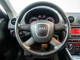 Audi A3 (2009) thumbnail 17