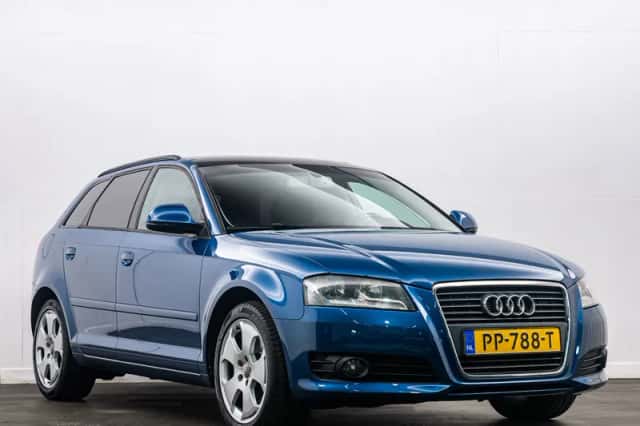 Audi A3 (2009) thumbnail 3