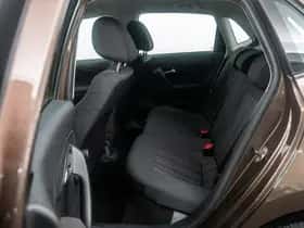 Volkswagen Polo (2015) thumbnail 9