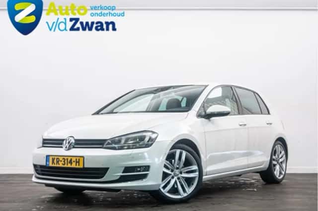 Volkswagen Golf (2013) thumbnail 1