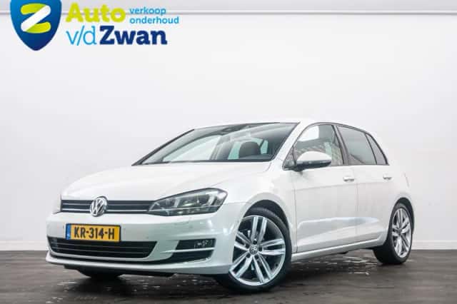 Volkswagen Golf (2013) thumbnail 2