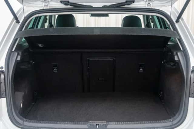 Volkswagen Golf (2013) thumbnail 13