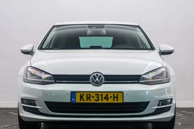 Volkswagen Golf (2013) thumbnail 16