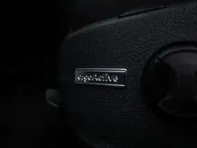 Volkswagen Golf (2013) thumbnail 19